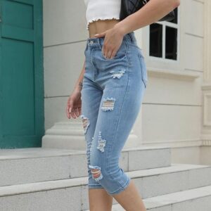 Scopri di più sull'articolo Capri Jeans: il ritorno di un’icona di stile per l’estate 2025